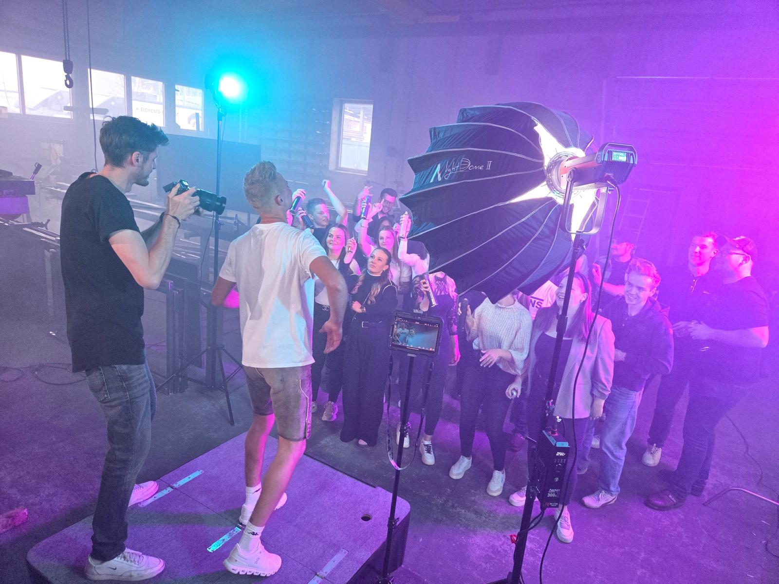 Behind the Scenes Gruppe